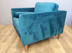 Delilah Chair in PEACOCK VELVET