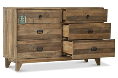 Tucker Dresser