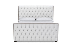 Huntley Tufted Upholstered Bed :: Leg Finish: Espresso / Size: California King